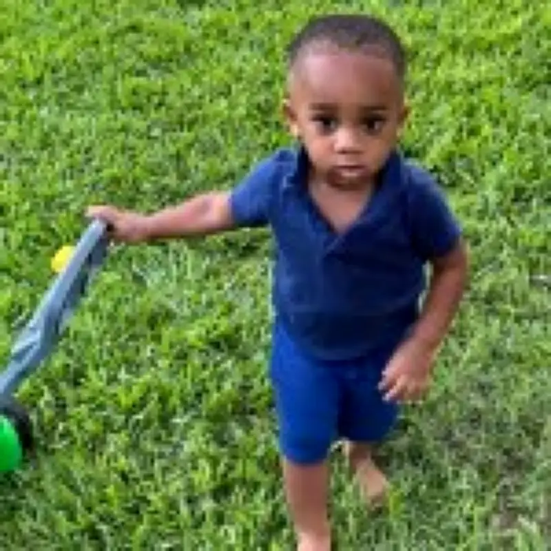 Toddler Shot Dead by Police in Mississippi Walmart Shoplifting Incident