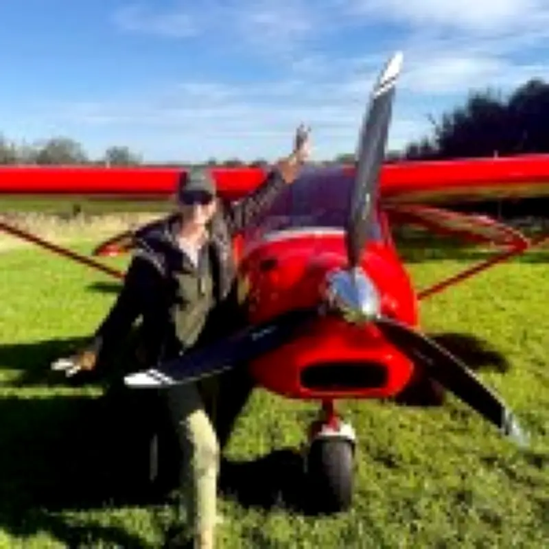 Tributes paid to mum-of-four killed in Devon plane crash