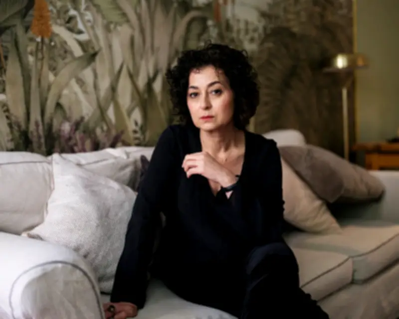 Turkish journalist Ece Temelkuran warns Europe against fascism and complacency