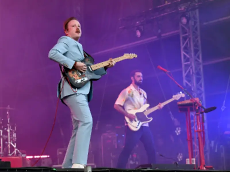 Two Door Cinema Club play London gig despite heatwave, angry fans demand refunds