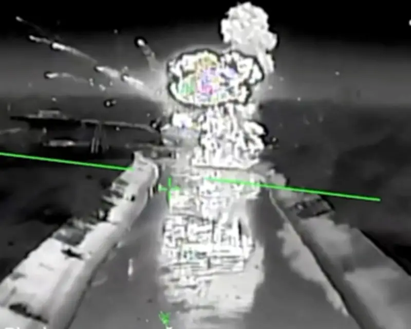 Ukraine Strikes Crimea Infrastructure; Putin Acknowledges Drone 'Stream'