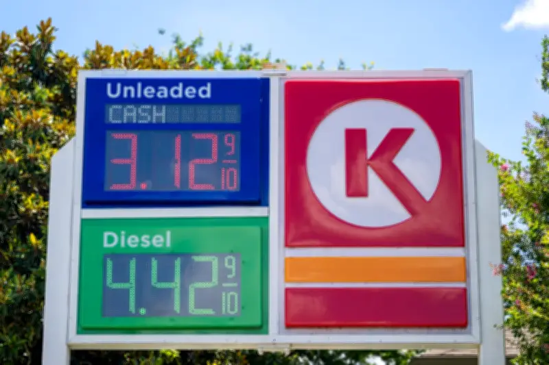 US Gas Prices Drop Below $4 for First Time Since March After Iran Deal