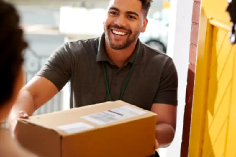 Why More People Are Choosing Parcel Delivery from Home: Easiest Way