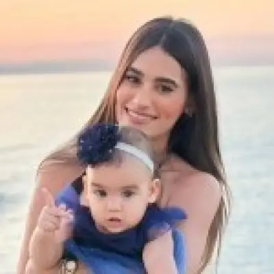 Footballer's wife dies shielding toddler in Venezuela earthquakes