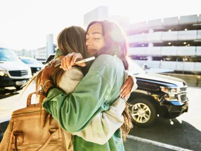London Airport Introduces £8 Drop-Off Fee as UK Charges Rise to £7.66 Average