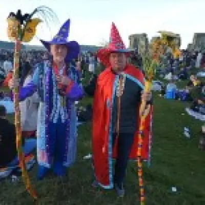 Merlin appears at Stonehenge as 20,000 gather for summer solstice
