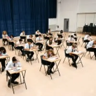 Thousands of schools close or send pupils home early amid record-breaking UK heatwave