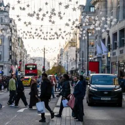 Westminster Council urges TfL to halt Oxford Street pedestrianisation over 'sham' consultation