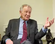 Alf Dubs urges Burnham to remove Mahmood and scrap asylum plans