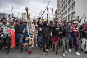Anti-immigrant protests in South Africa: thousands flee as deadline passes
