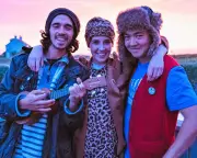 Bonnie & Clive Review: Cheerfully Ridiculous Covid Road Trip Comedy
