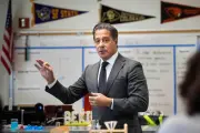 LA schools superintendent resigns after FBI search warrants served