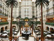 Landmark London: Grand Railway Hotel with Luxurious Rooms and Atrium