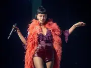 Lily Allen hits back at fans over 'too short' O2 Arena gig criticism
