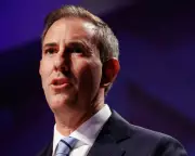 One Nation's Minimum Wage Case Sparks Heated Debate in Australia Politics Live
