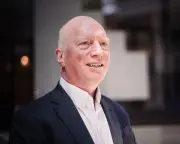 Teaching union leader backs Andy Burnham as Labour's best hope to beat Reform