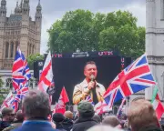 Tommy Robinson and Musk Fuel Far-Right Hate: How to Counter Digital Radicalism?
