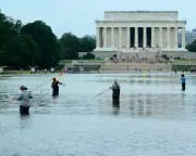 Trump says Lincoln Memorial reflecting pool will 'probably' be drained for repairs