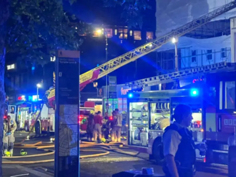 80 firefighters tackle huge blaze near Turnpike Lane tube station in Wood Green