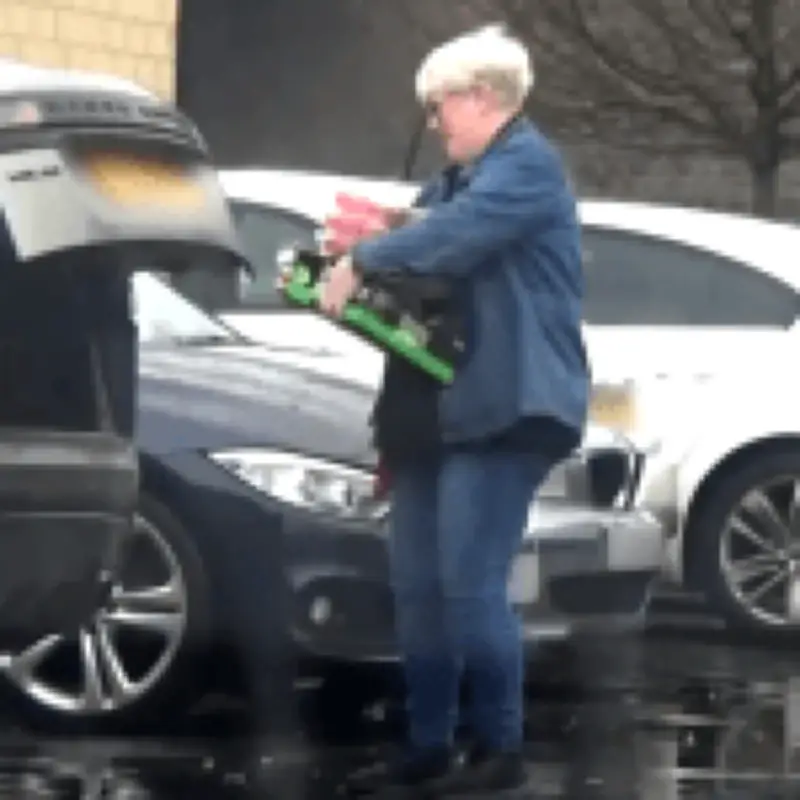 Benefit fraudster who claimed she couldn't bathe avoids jail for £37,000 scam
