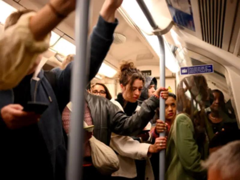 Commuter Offers Pregnant Woman Tube Seat, Man Steals It