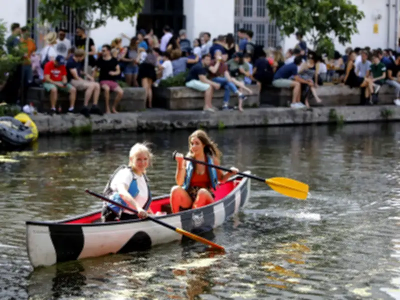 Cool off with a kayak trip along London's wildlife-rich canal