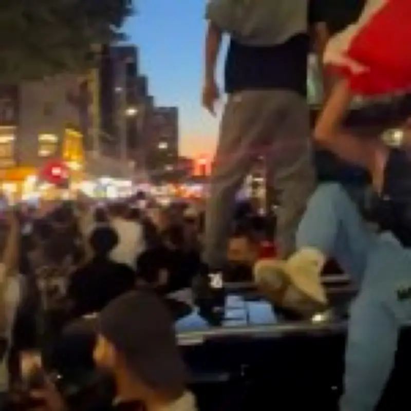 Egyptian fans clash with police in London after World Cup victory