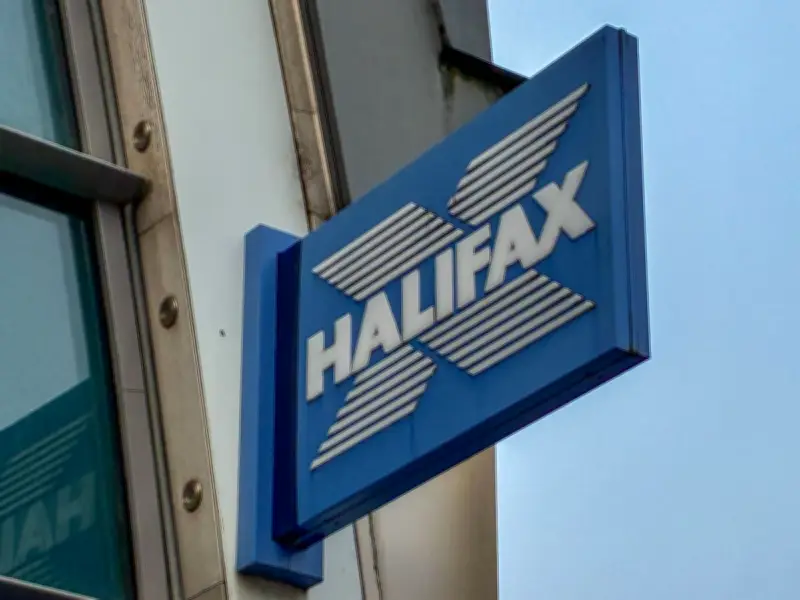Halifax brand to disappear after 173 years in Lloyds rebranding