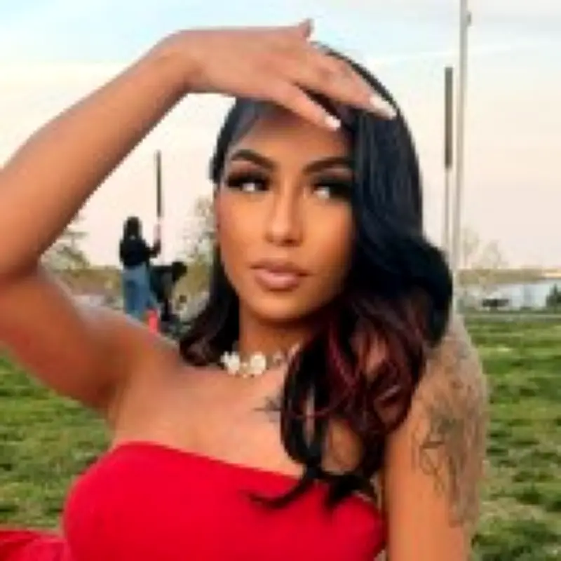 Influencer Ayzia J Toledo Dies at 22 in New Jersey Car Crash