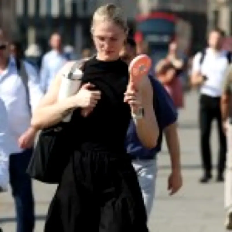 UK braces for heatwave with 34C temperatures and tropical nights