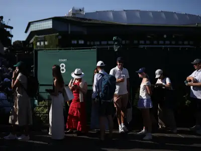 Get £15 Wimbledon Centre Court tickets via resale scheme without queuing