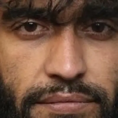Sex offender jailed for threatening to stab and throw acid at transport police
