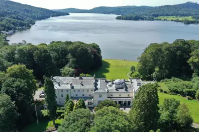 Storrs Hall Hotel Lake District Review: Lakeside Hot Tub Suite