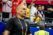 Egypt coach Hossam Hassan says police confrontation resolved, waves Palestine flag