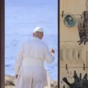 Pope Leo XIV marks July 4 by praying for migrants on Lampedusa